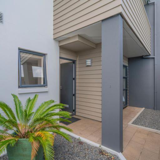Appartamento Hosts On The Coast Delight By The Pier Whitianga Esterno foto