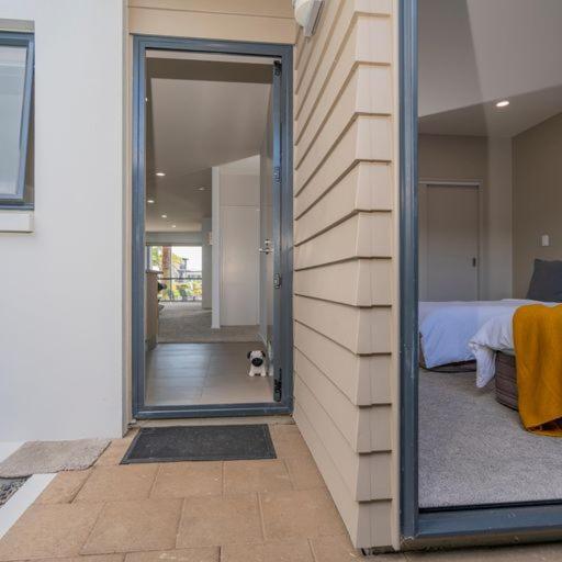 Appartamento Hosts On The Coast Delight By The Pier Whitianga Esterno foto